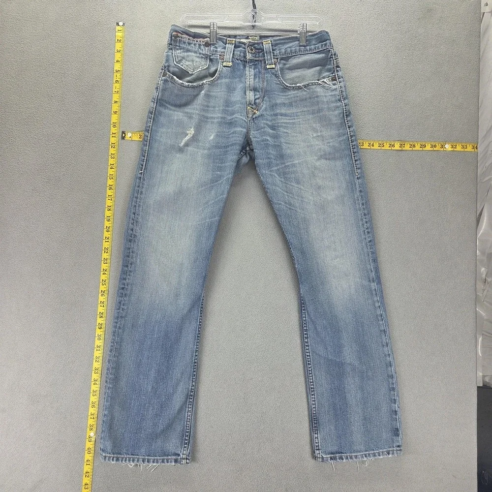 Levis 11899 important